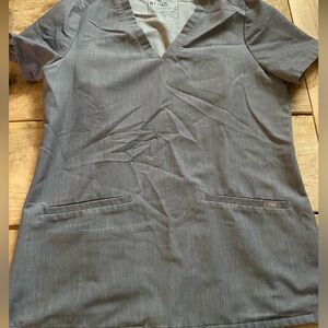 Figs Gray Scrub Top